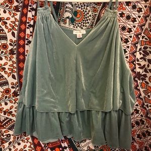Light blue velvet cropped ruffle tank size M